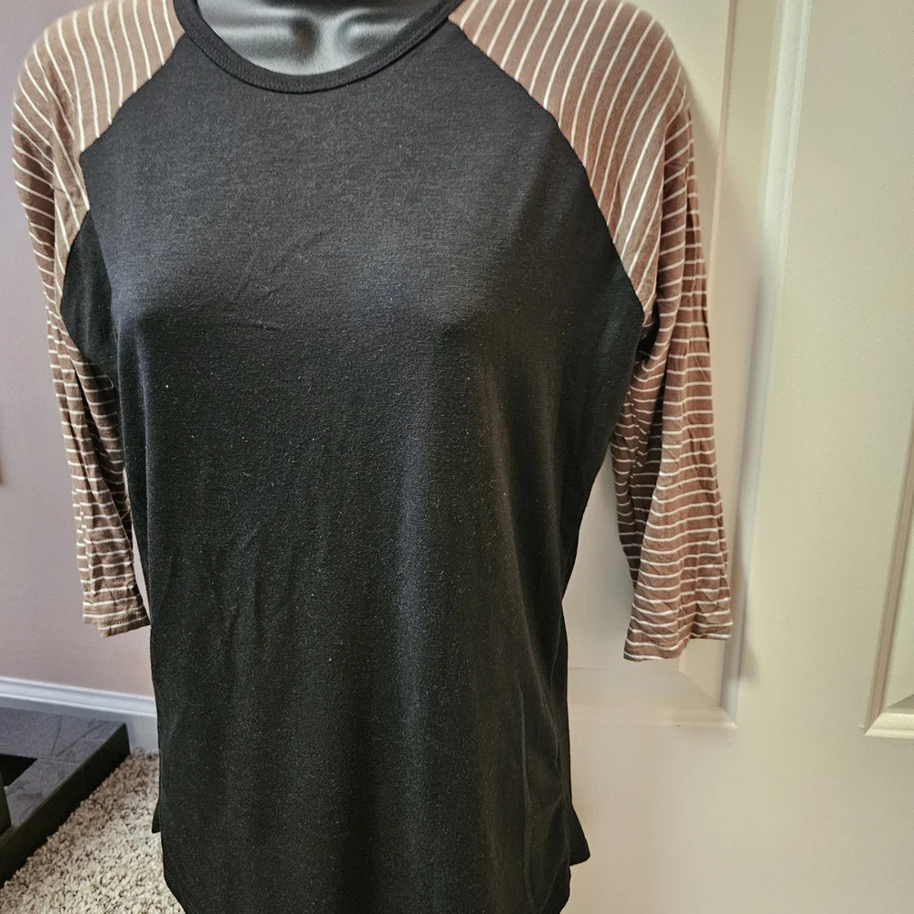 LuLaRoe Black and Brown Long Sleeve Tee - Picture 6 of 10